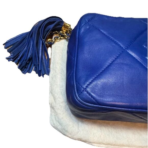 CHANEL Quilted Tassel CC Camera Bag Case Blue Lambskin Auth 1980s Crossbody - Picture 8 of 16